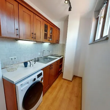 1-bdr Flat With Stunning Mountain View